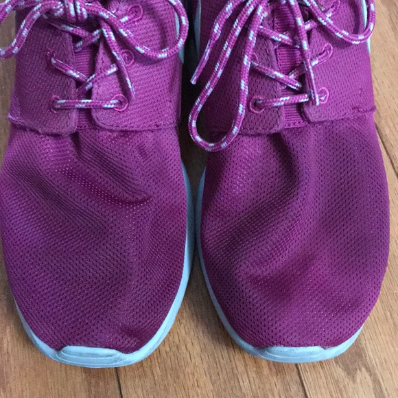 Fuchsia Rosche Run - Picture 3 of 8